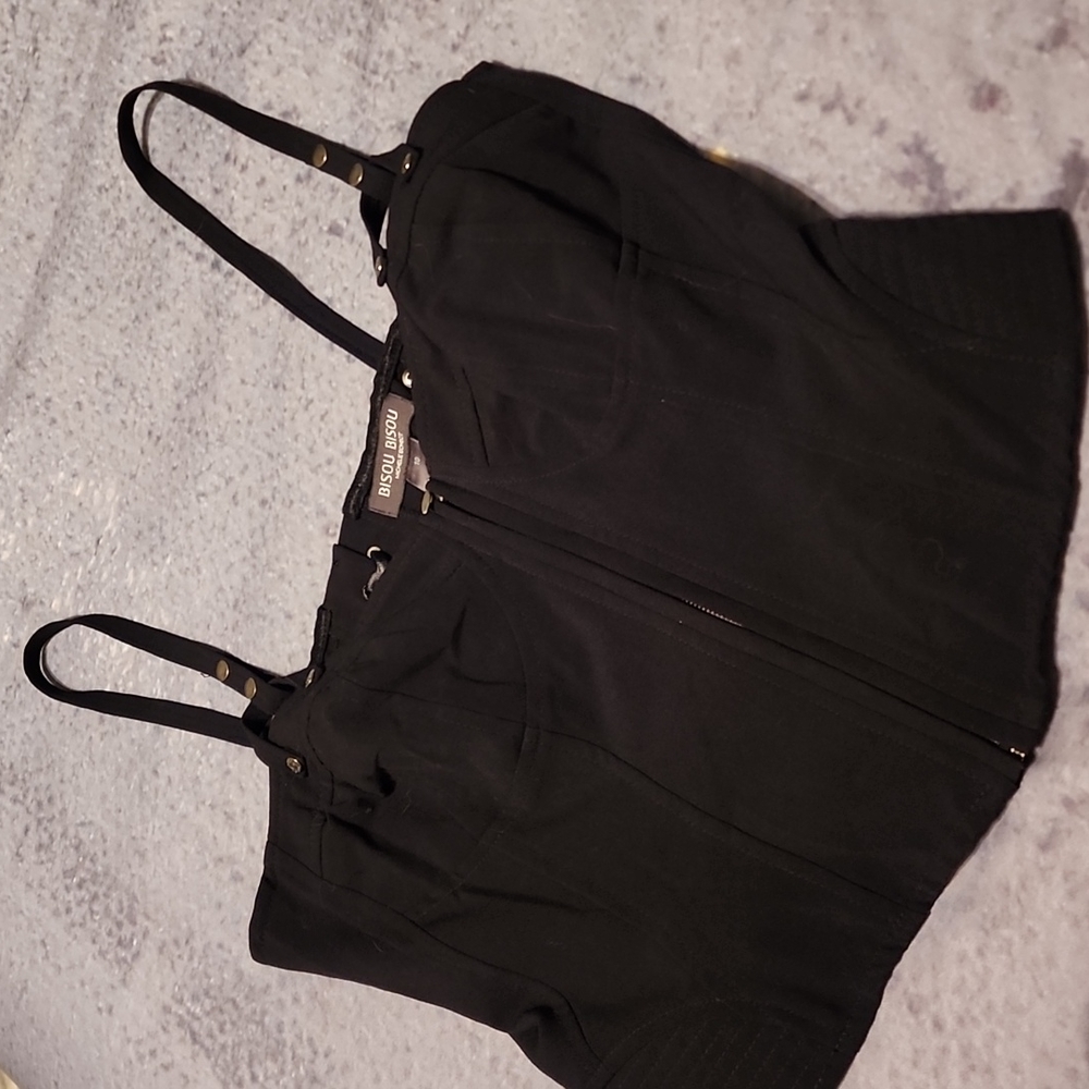 Bisou Bisou corset like top